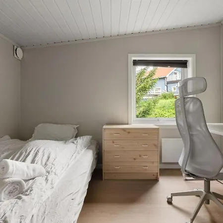 Сasa de vacaciones 7br Nearby Ski, Swim, And Aurora View Tromsø