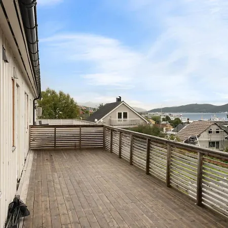 Сasa de vacaciones 7br Nearby Ski, Swim, And Aurora View
